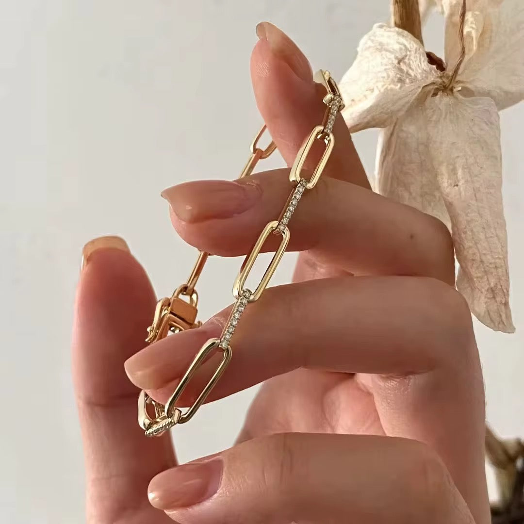 14k Yellow Gold Diamond Paperclip Bracelet