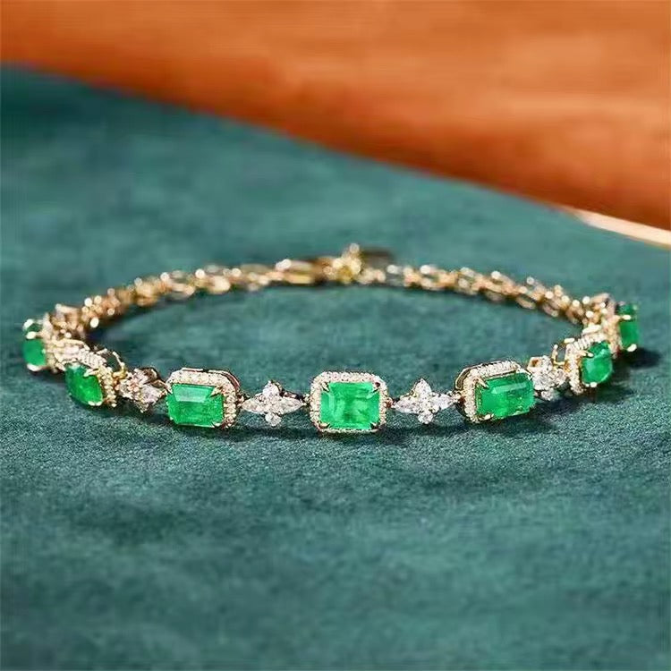 18k Yellow Gold Emerald Gemstone Diamond Luxury Vintage Bracelet