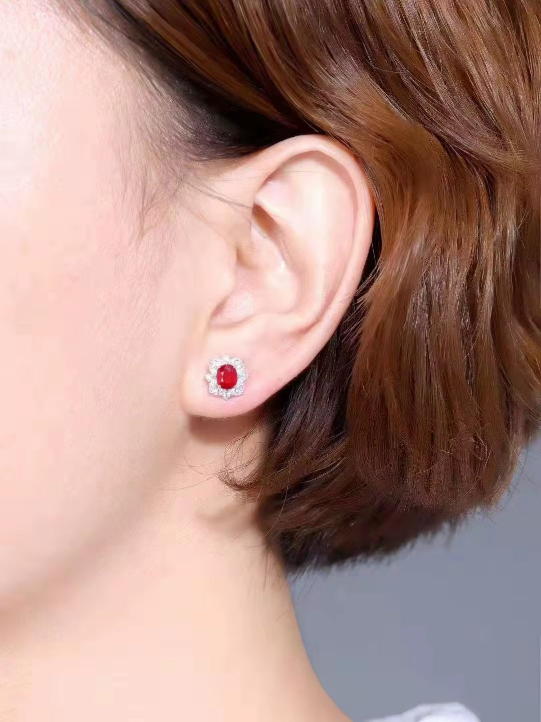 18k White Gold Pigeon Blood Red Ruby Gemstone Earrings