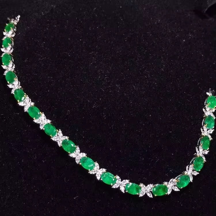 18k White Gold Emerald Gemstone Diamond Bracelet