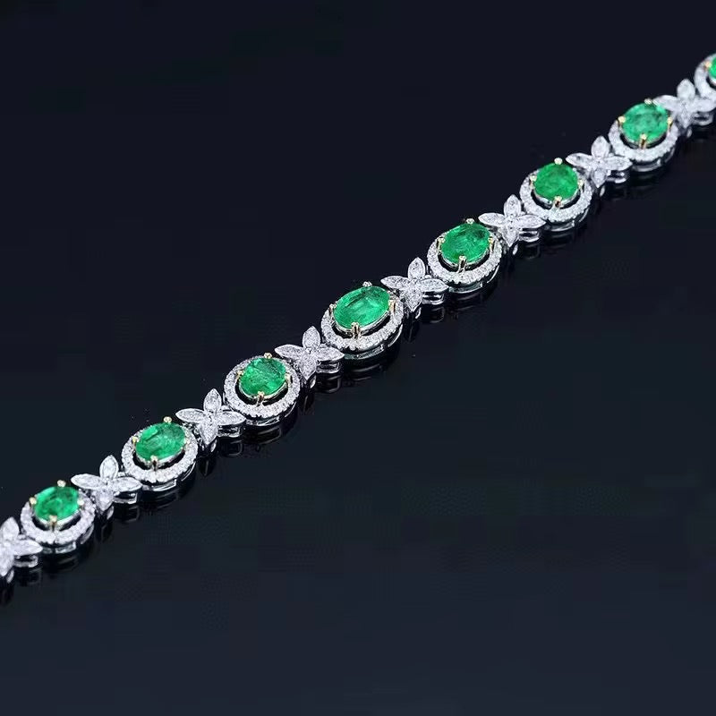 18k White Gold Emerald Gemstone Diamond Bracelet