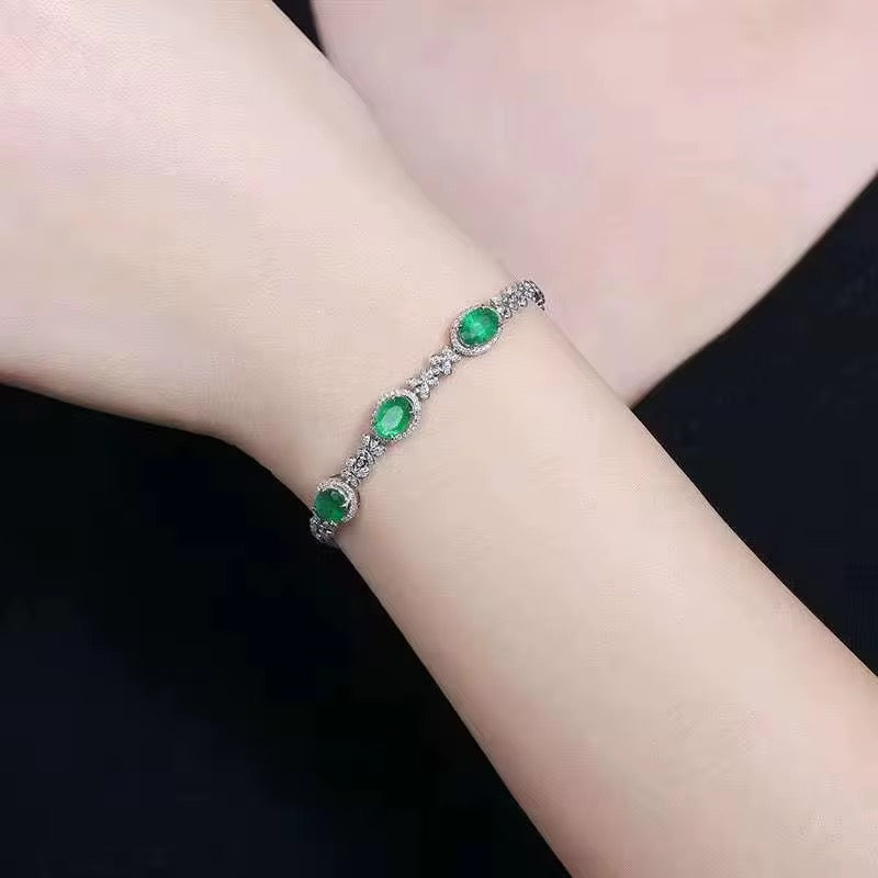 18k White Gold Emerald Gemstone Diamond Bracelet