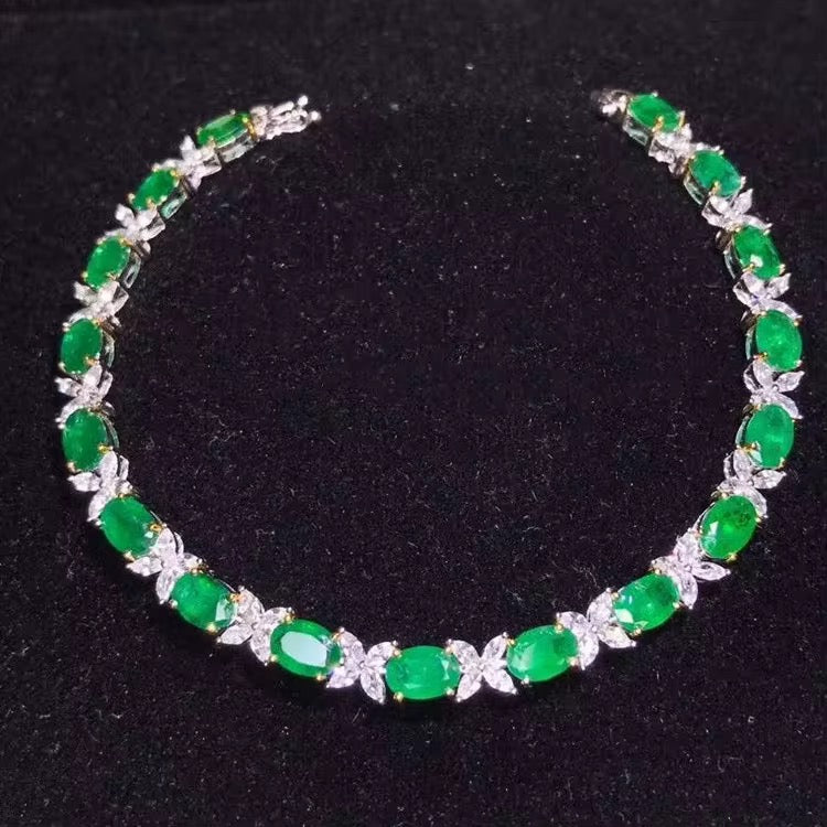 18k White Gold Emerald Gemstone Diamond Bracelet