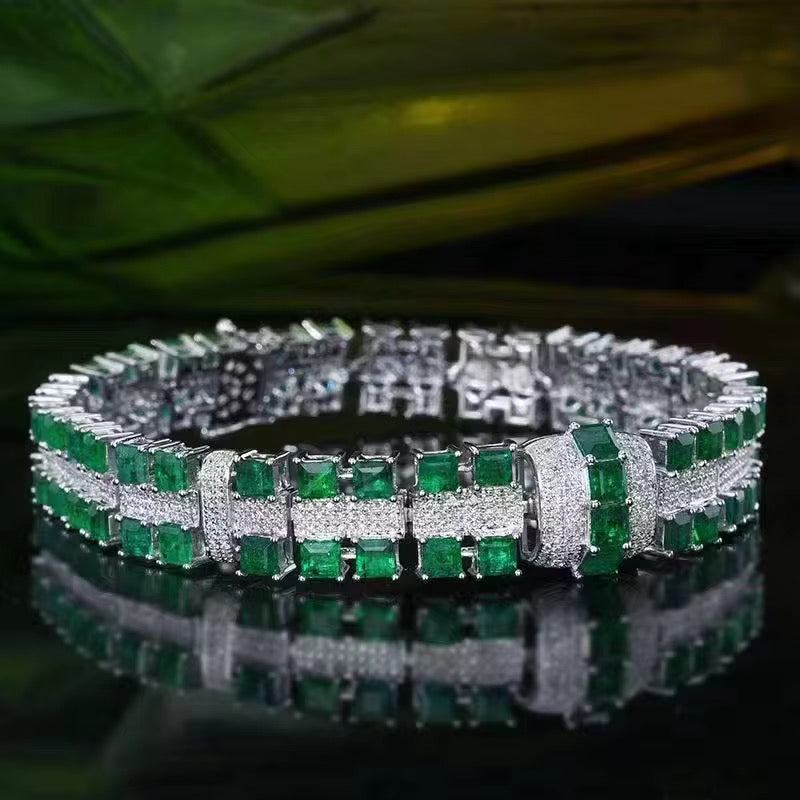 18k White Gold Emerald Gemstone Diamond Luxury Bracelet